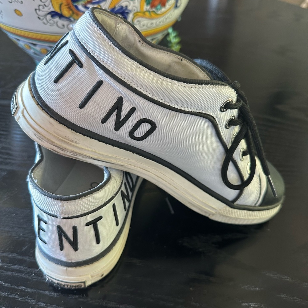 VALENTINO BY MARIO VALENTINO John Logo Sneakers White/Black sz 9.5